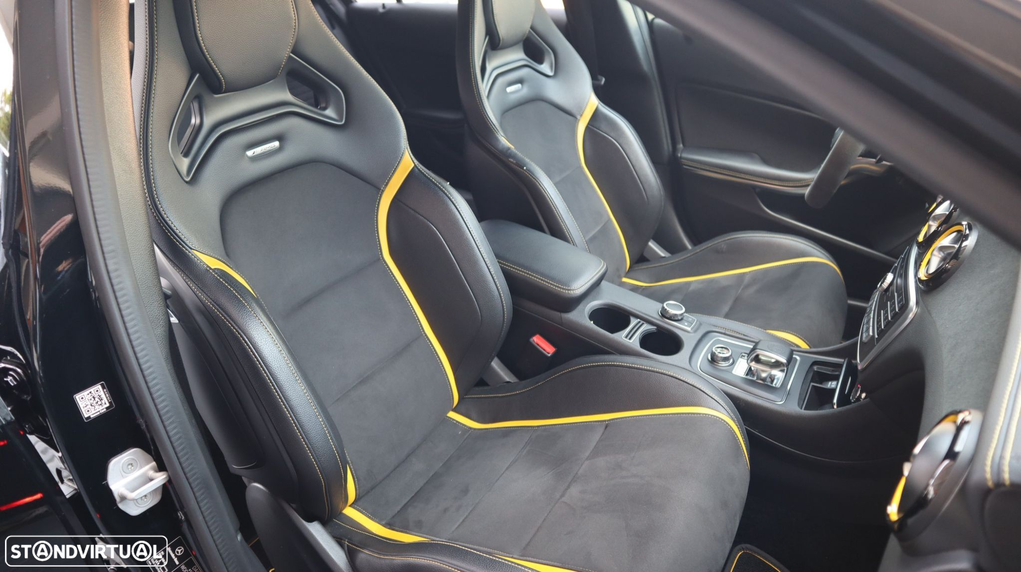 Mercedes-Benz A 45 AMG 4-Matic - 23