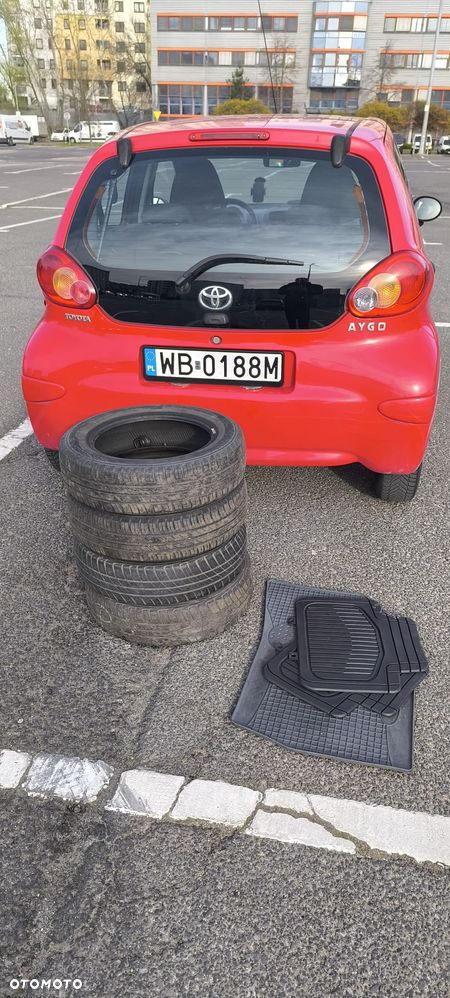 Toyota Aygo Standard - 12