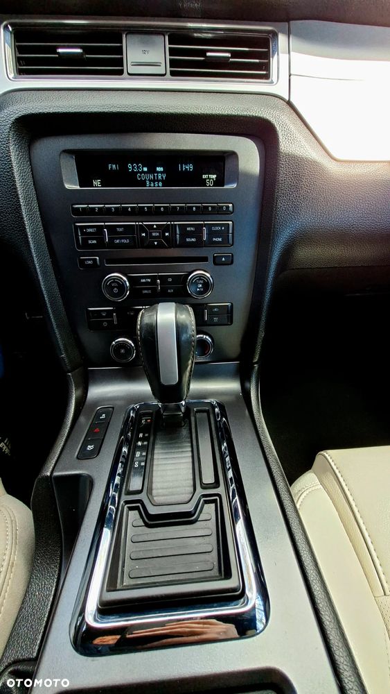 Ford Mustang 3.7 V6 Premium - 38