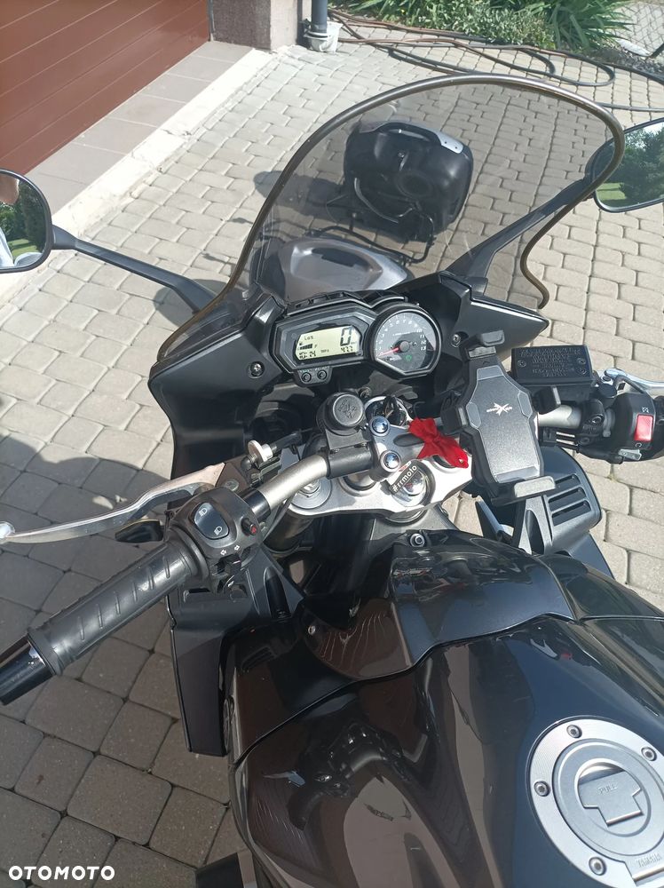 Yamaha FZ - 8