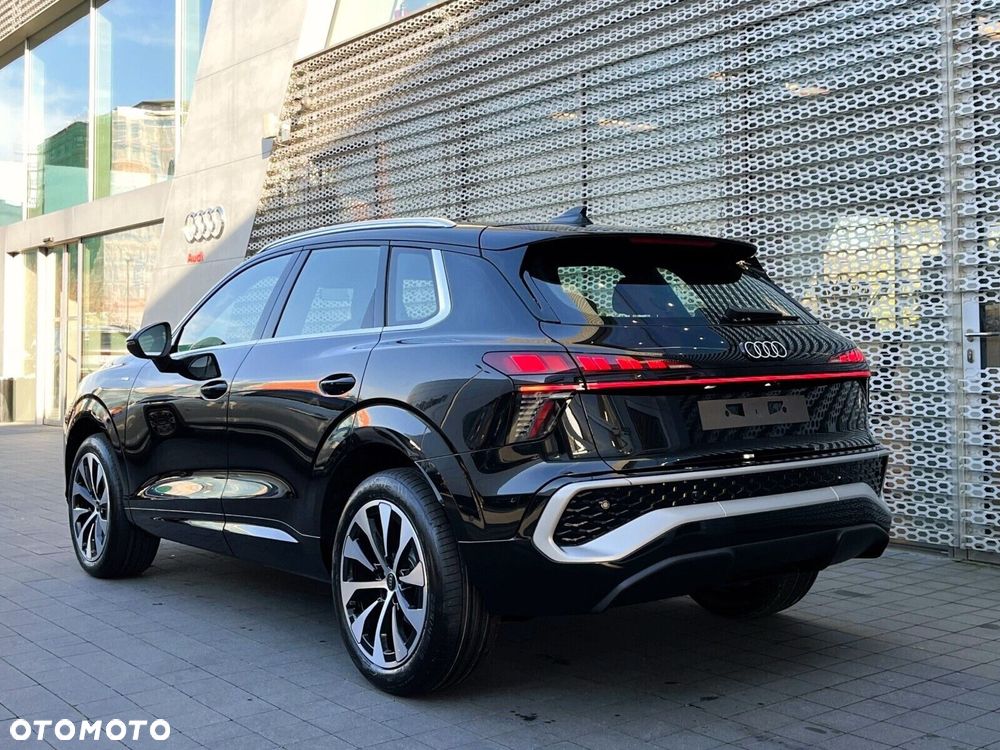 Audi Q3 - 4