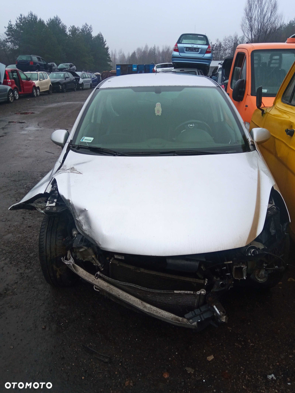Opel Corsa D 1.4 2012r *NA CZĘŚCI*