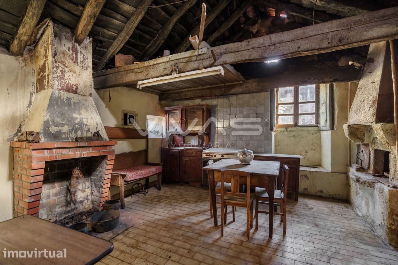 Moradia para Restaurar T4 Venda em Venda Nova e Pondras,Montalegre - Grande imagem: 5/33