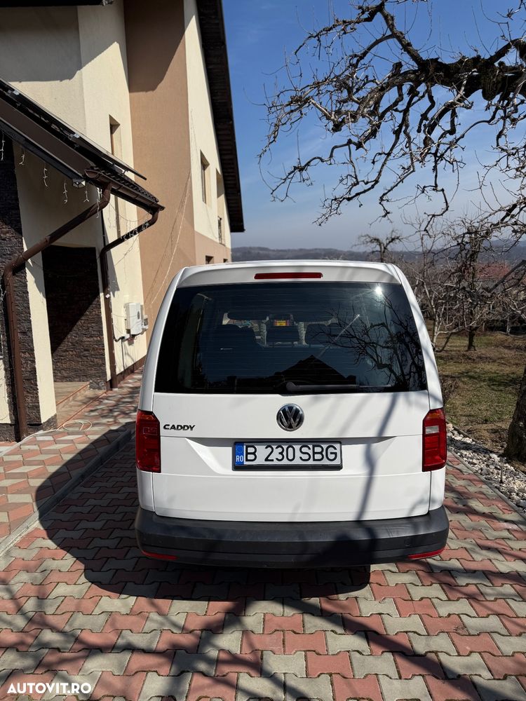 Volkswagen Caddy Maxi 2.0 TDI 75 kW Life - 9