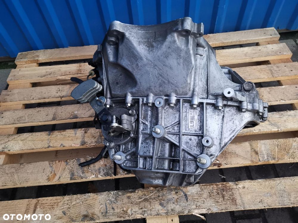 MAZDA CX5 II 17- SKRZYNIA BIEGOW MANUAL 2X4 2.0 BENZYNA 50 TYS KM C6680 L9 - 4