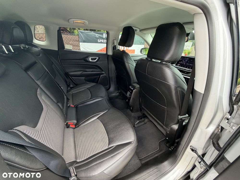 Jeep Compass 1.5 T4 mHEV Limited FWD S&S DCT - 38