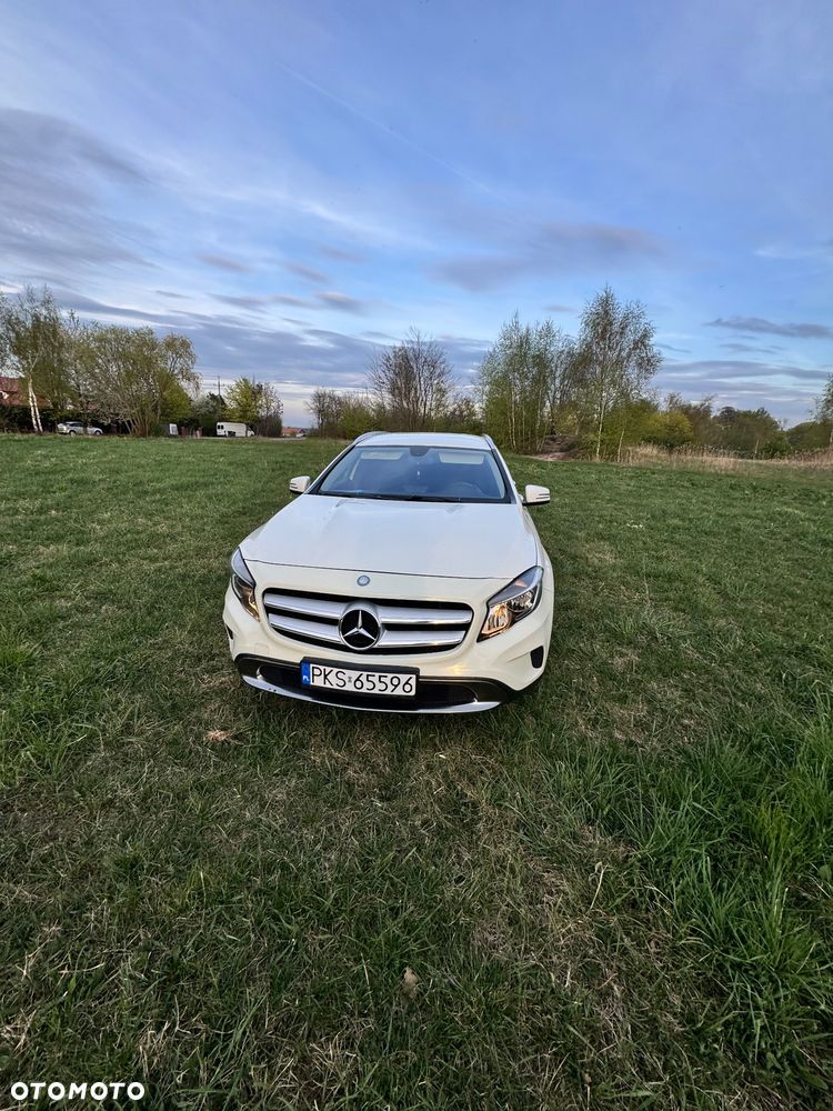 Mercedes-Benz GLA 200 7G-DCT SCORE - 16