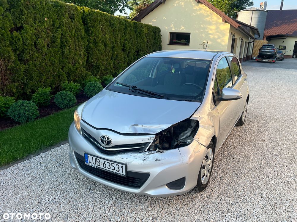 Toyota Yaris - 8