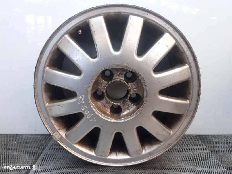 PNEU AUDI A3 8L - 1