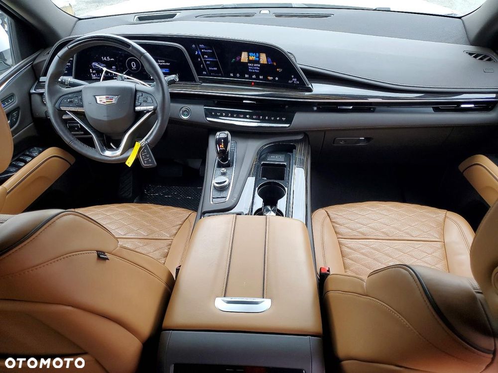 Cadillac Escalade - 7
