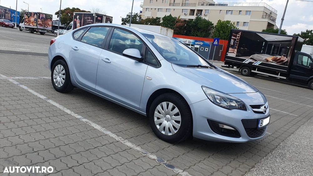 Opel Astra 1.6 TWINPORT ECOTEC Essentia - 30