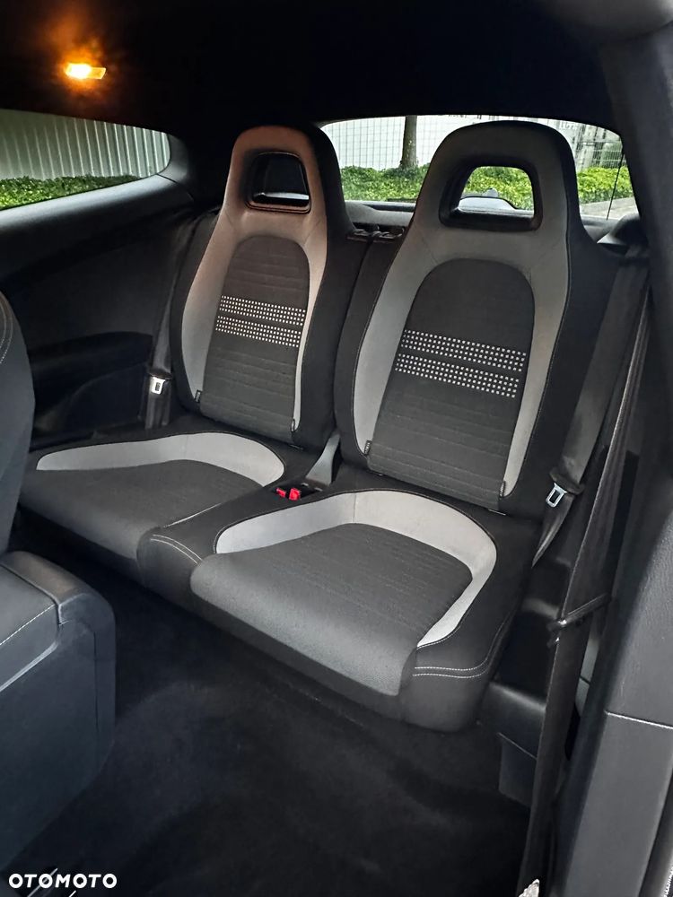 Volkswagen Scirocco 2.0 TDI Blue Motion Technologie Life - 8