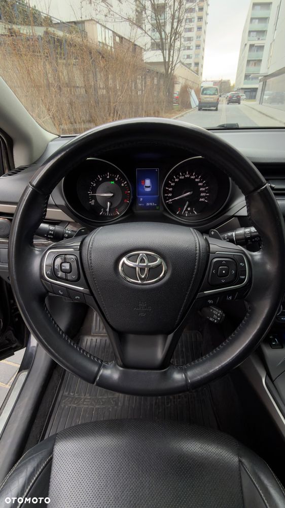 Toyota Avensis Touring Sports 1.8 Multidrive S Executive - 17