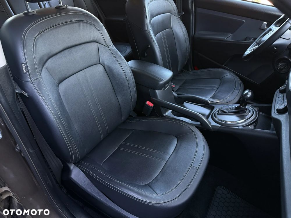 Kia Sportage 2.0 CVVT 4WD Automatik Spirit - 25