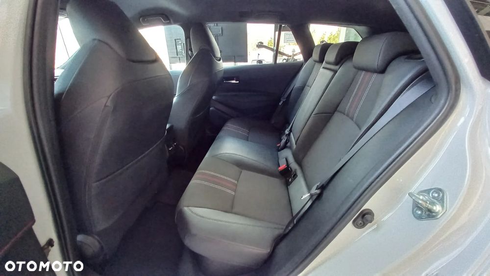 Toyota Corolla 1.8 Hybrid GR Sport - 29