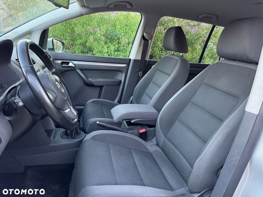 Volkswagen Touran 1.6 TDI DPF BlueMotion Technology Highline - 17
