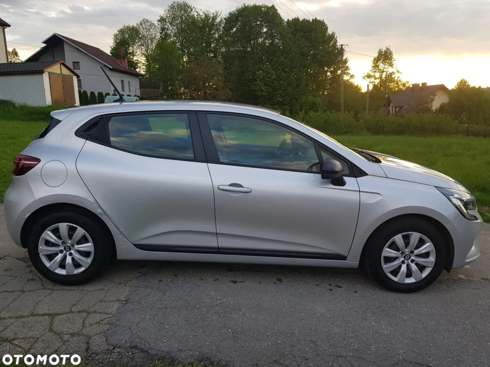 Renault Clio - 6