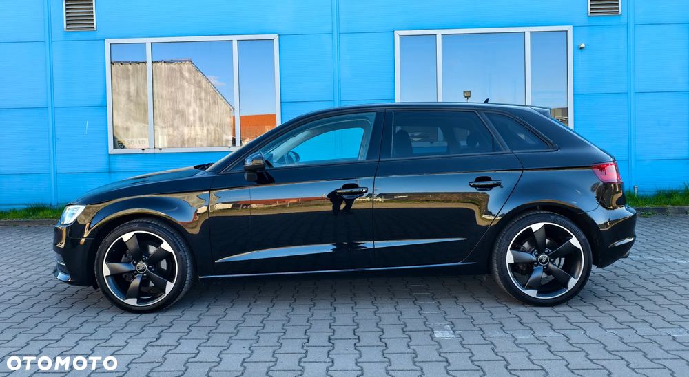 Audi A3 Sportback 1.4 TFSI S line Sportpaket - 3