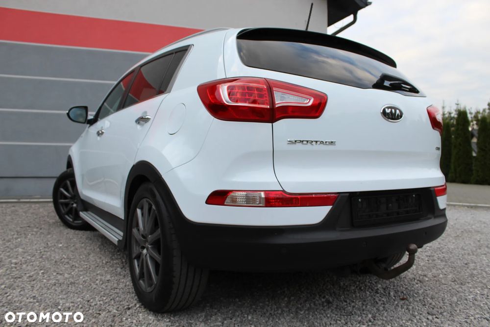 Kia Sportage 2.0 CRDI 4WD Attract - 13