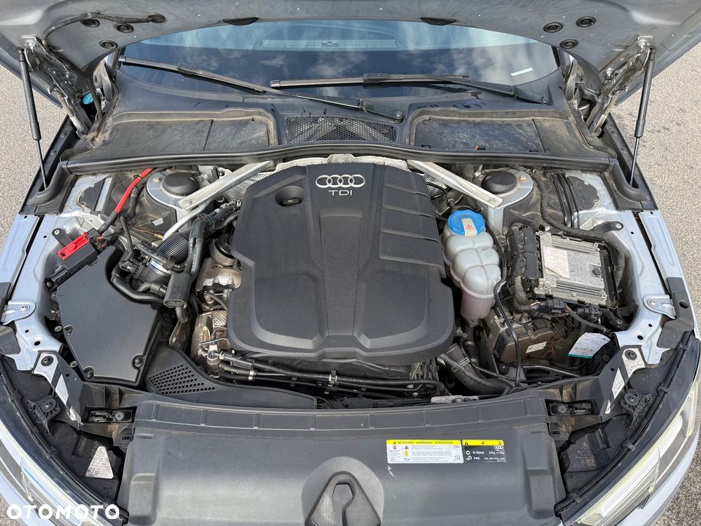 Audi A4 Avant 2.0 TDI S tronic design - 24