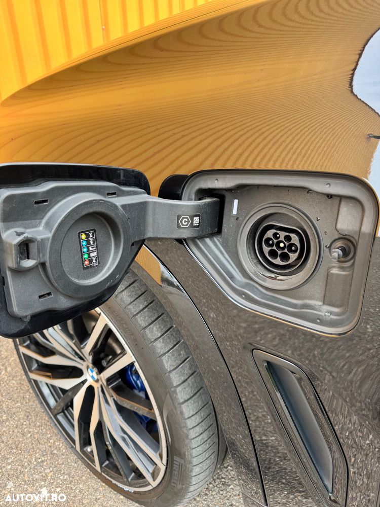 BMW X5 xDrive45e - 19