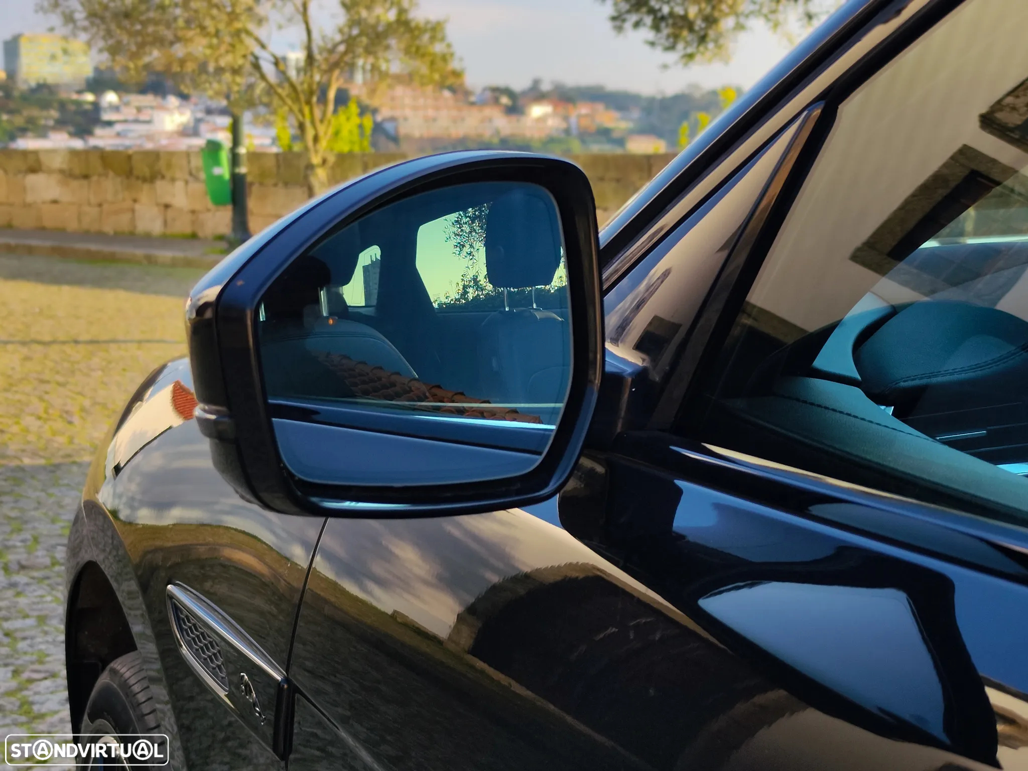 Jaguar F-Pace 2.0 P400e AWD R-Dynamic Black - 36