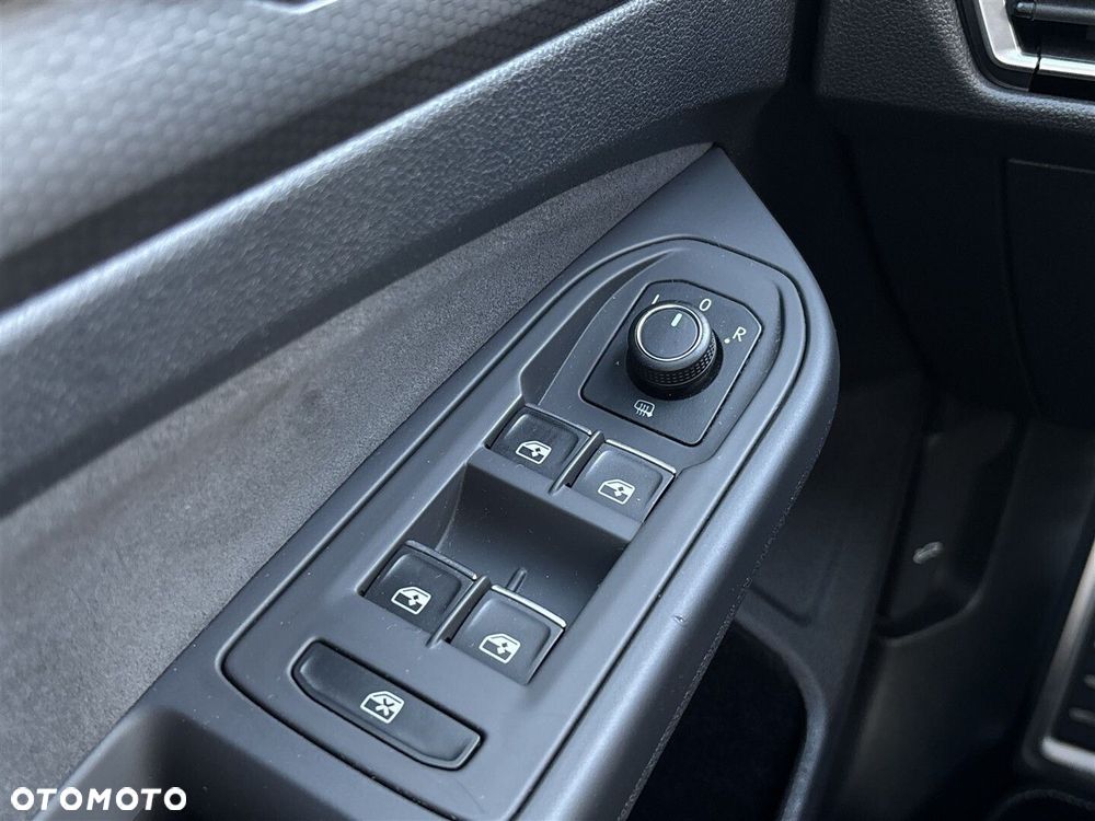 Volkswagen Golf - 19