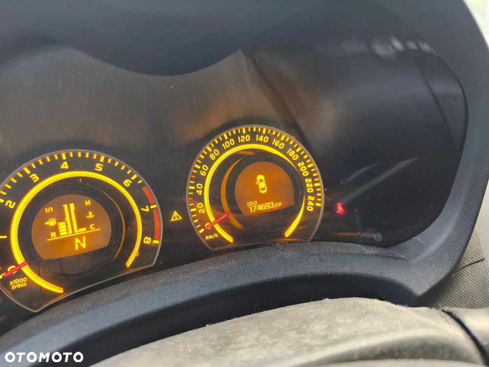 Toyota Auris 1.6 VVT-i Luna MM - 9