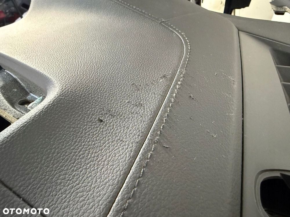 DESKA ROZDZIELCZA KONSOLA VOLVO XC60 XC-60 II 2 SKORA ORYGINALNA CAŁA - 9