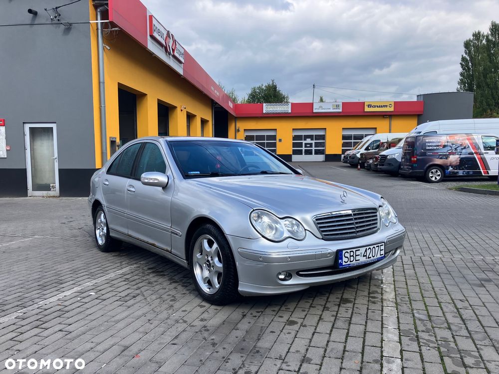 Mercedes-Benz Klasa C 320 T Avantgarde - 2