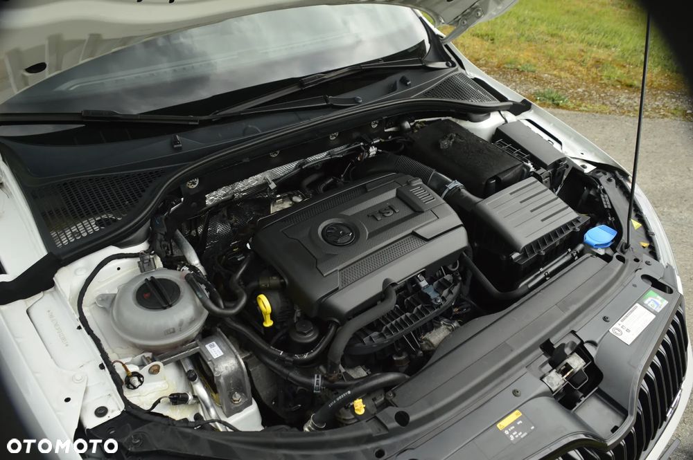 Skoda Octavia 2.0 TSI RS - 35