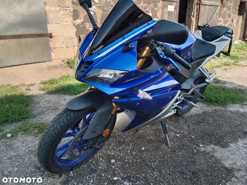 Yamaha YZF - 1