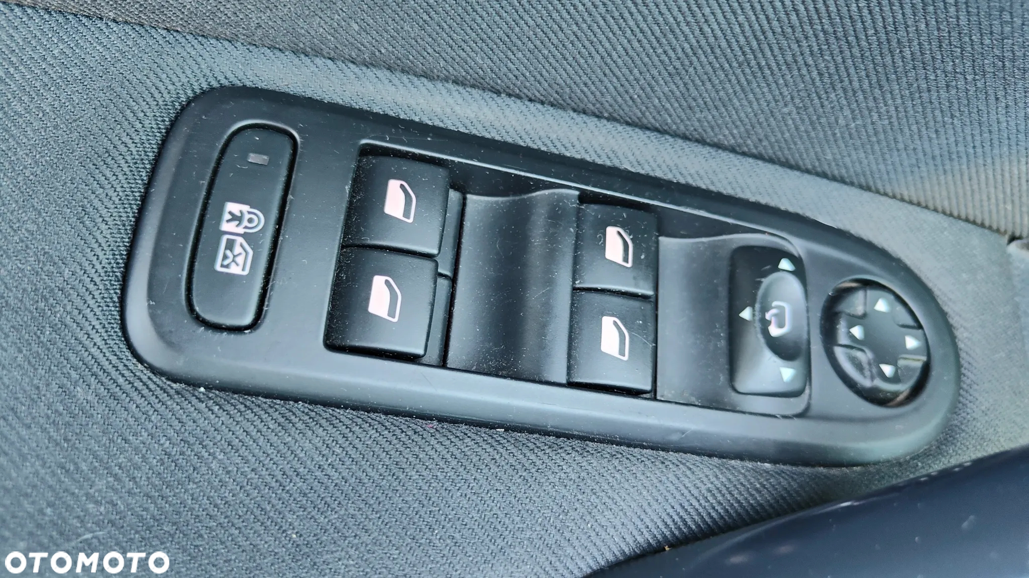 Peugeot 508 1.6 e-HDi Active S&S - 15