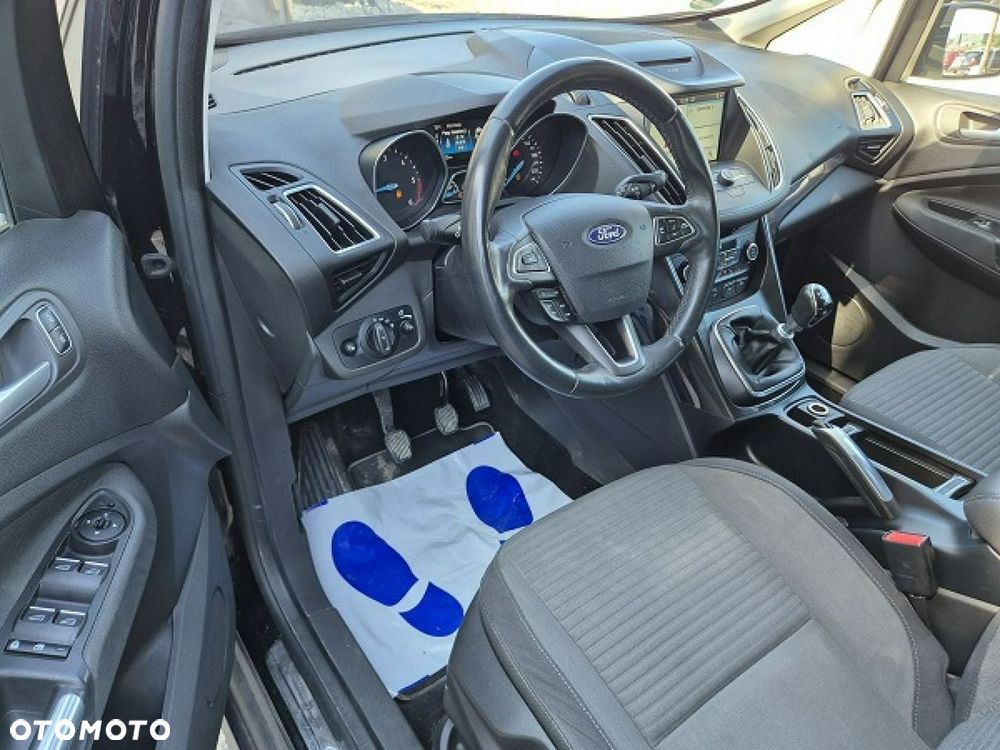 Ford Grand C-MAX - 20