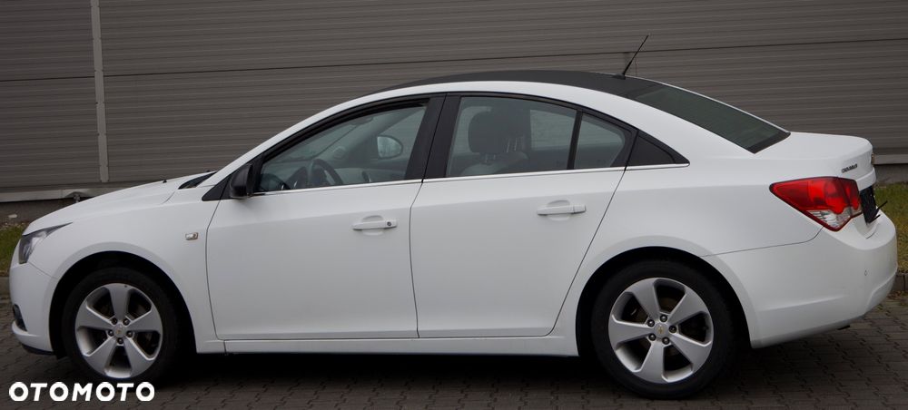 Chevrolet Cruze 1.8 LTZ - 19