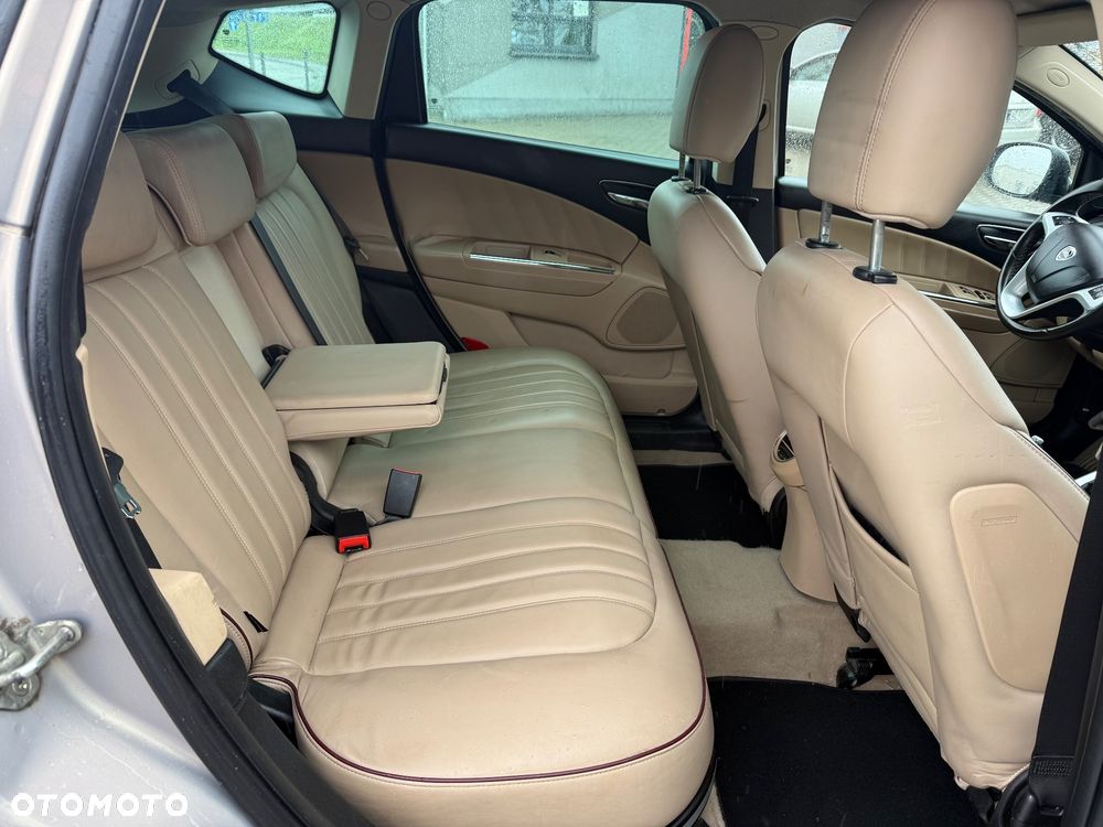 Lancia Delta 1.6 MJ Platino - 21