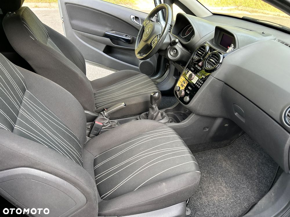 Opel Corsa 1.2 16V 111 - 9