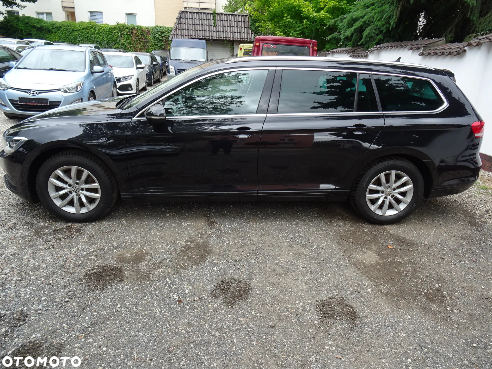 Volkswagen Passat Variant 1.6 TDI (BlueMotion Technology) Trendline - 19