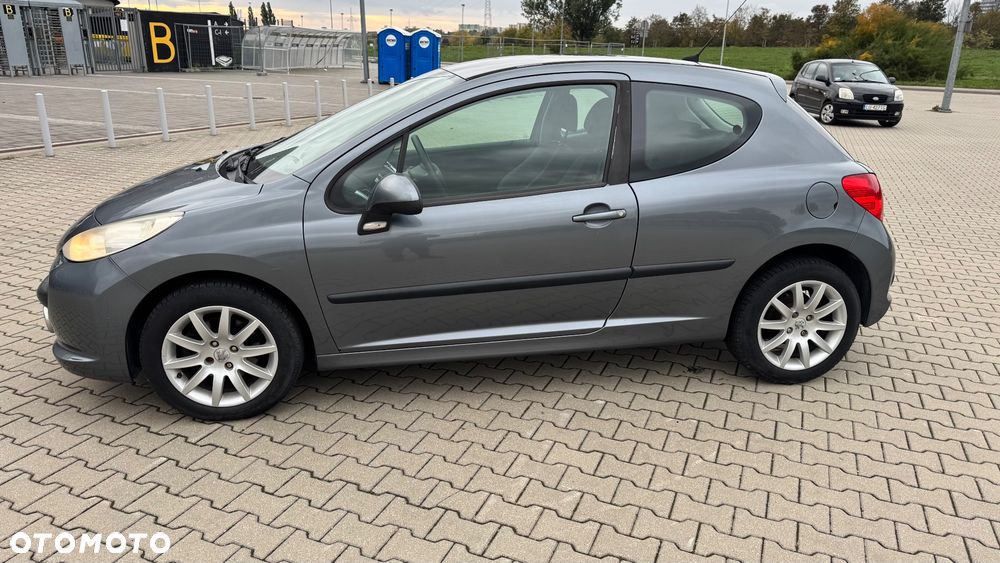 Peugeot 207 1.4 16V Trendy - 8