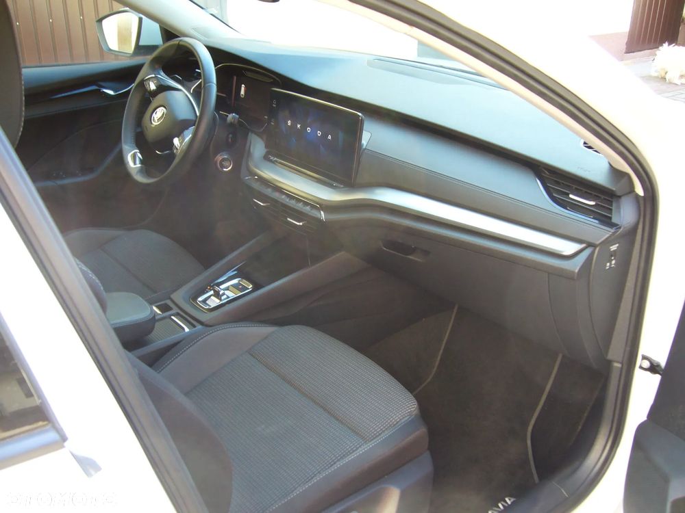 Skoda Octavia 2.0 TDI Ambition DSG - 7