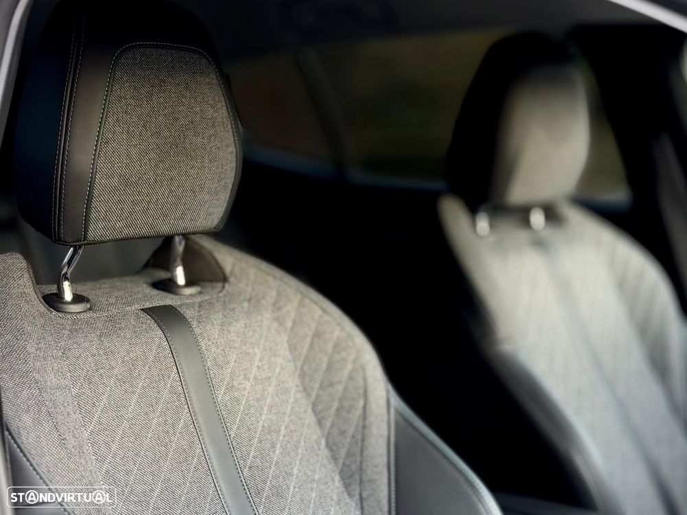 Peugeot 408 1.2 PureTech Allure Pack EAT8 - 14