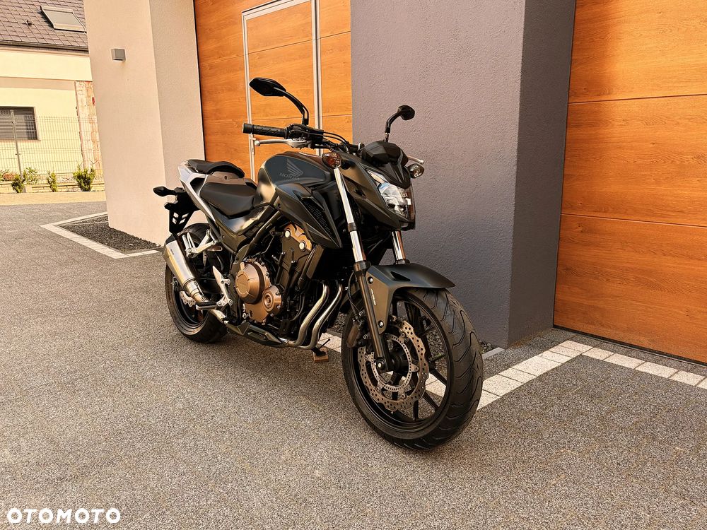 Honda CB - 2