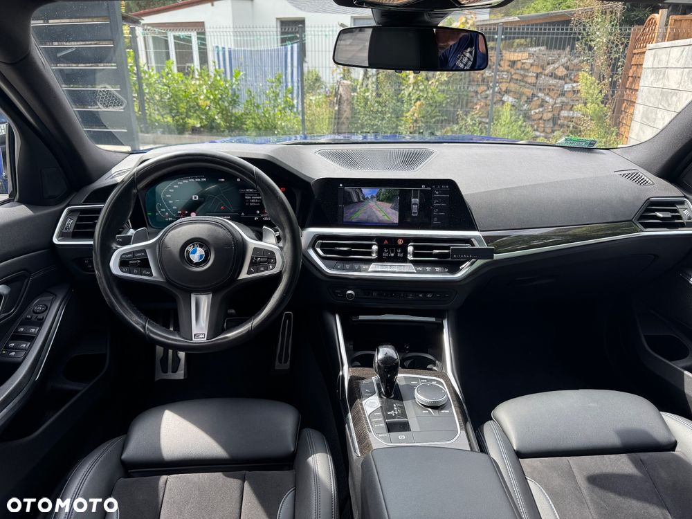 BMW Seria 3 330i xDrive Sport - 10