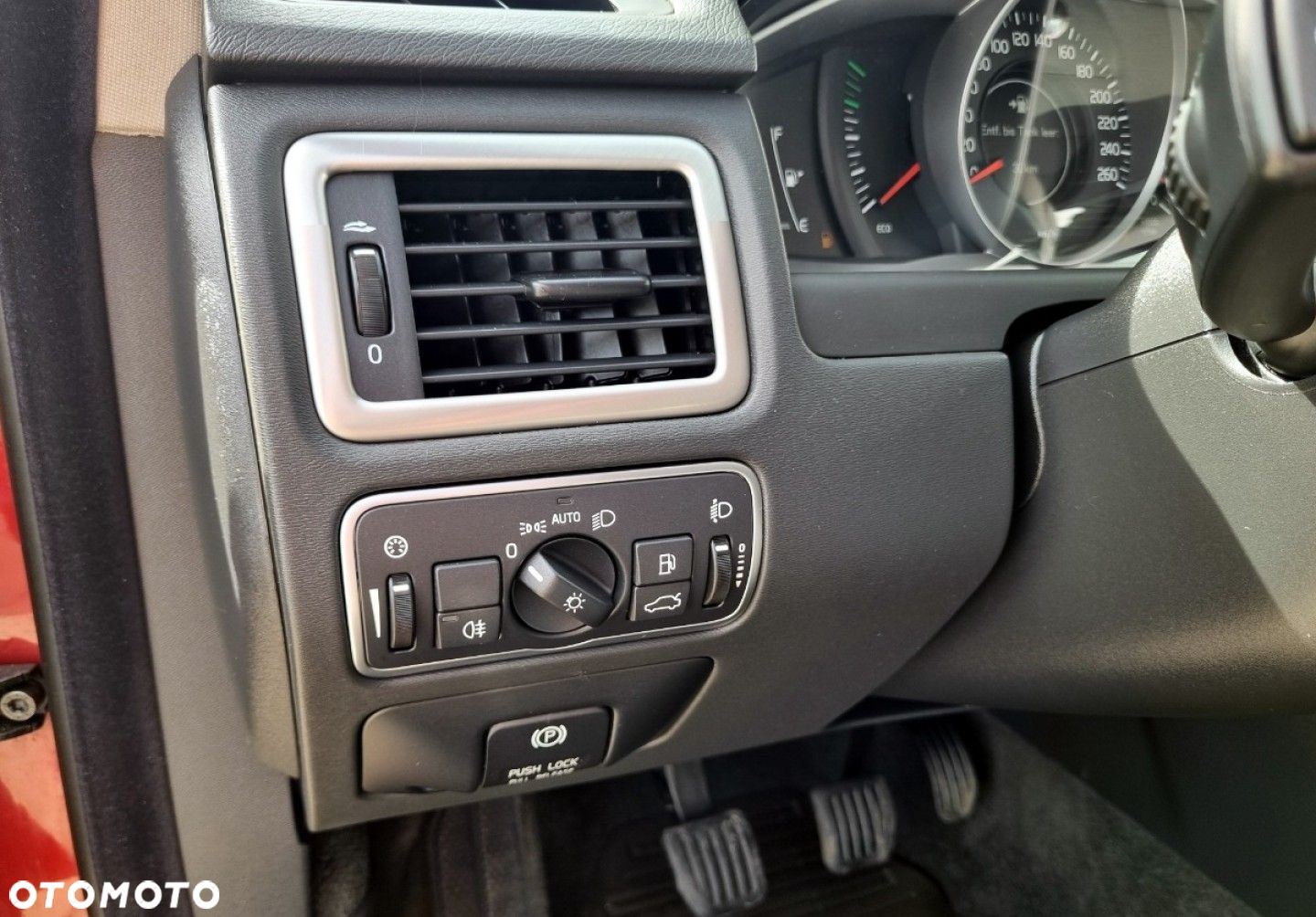 Volvo XC 70 - 21