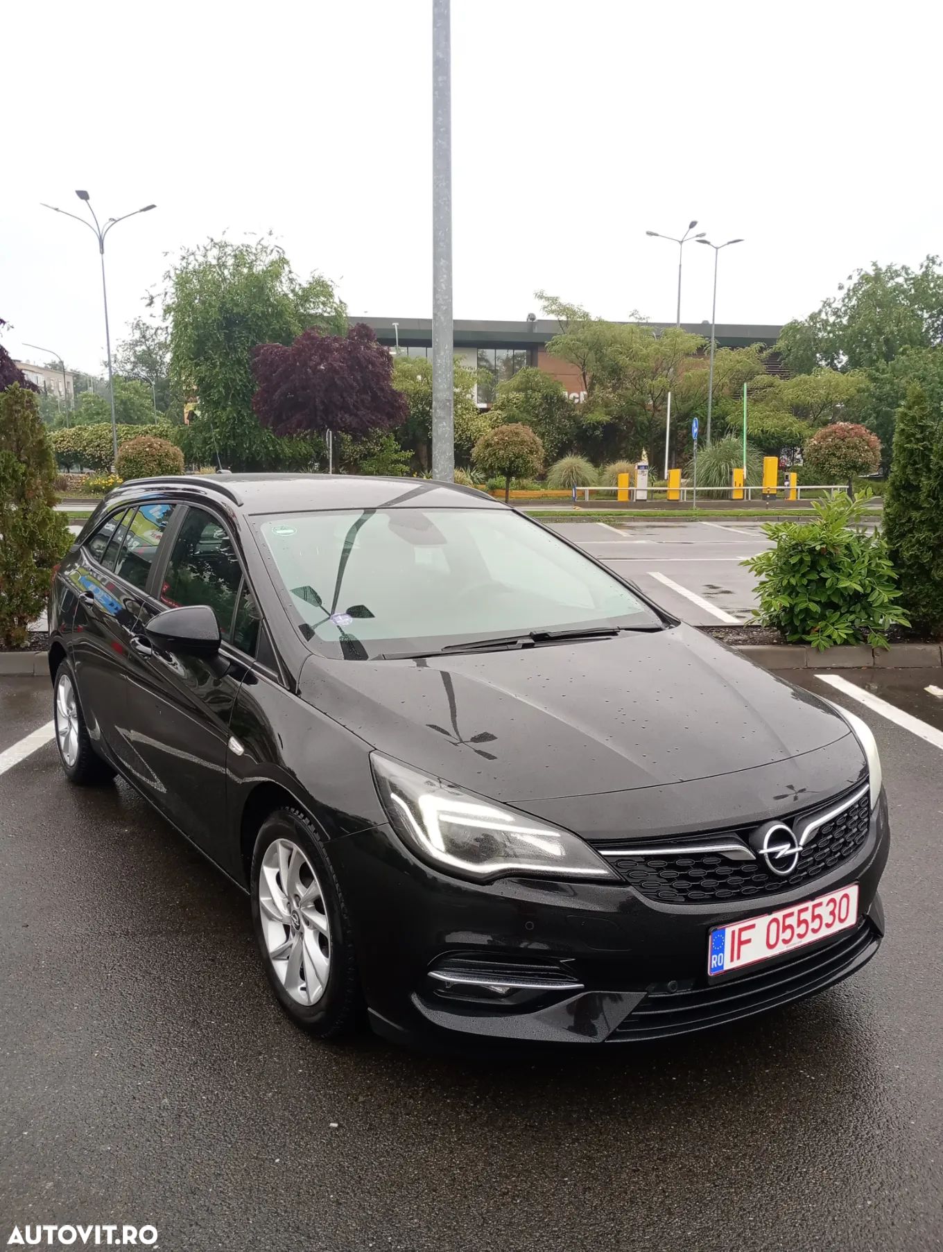 Opel Astra 1.2 Turbo Start/Stop Sports Tourer Business Edition - 1