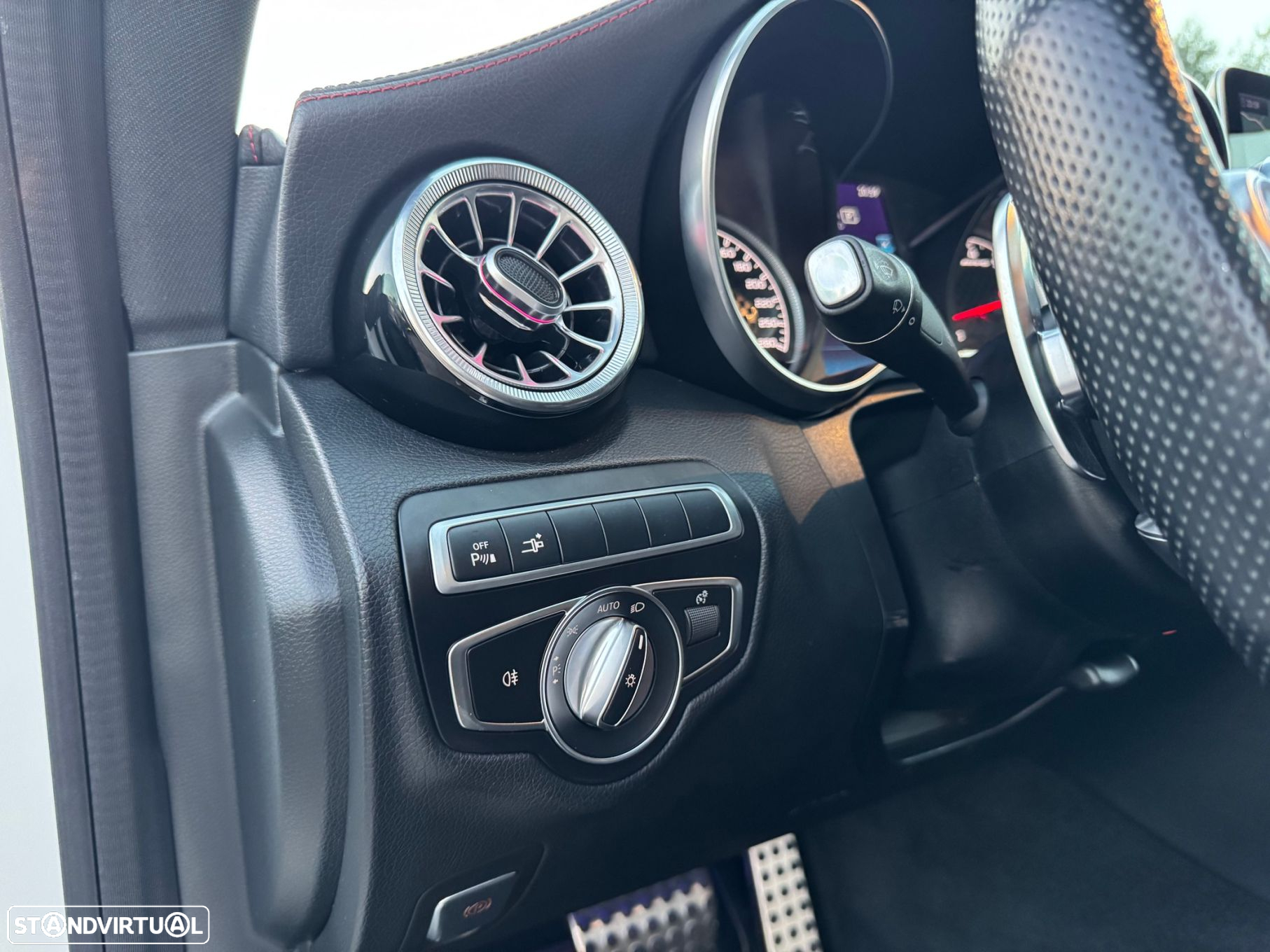 Mercedes-Benz C 43 AMG 4-Matic - 37