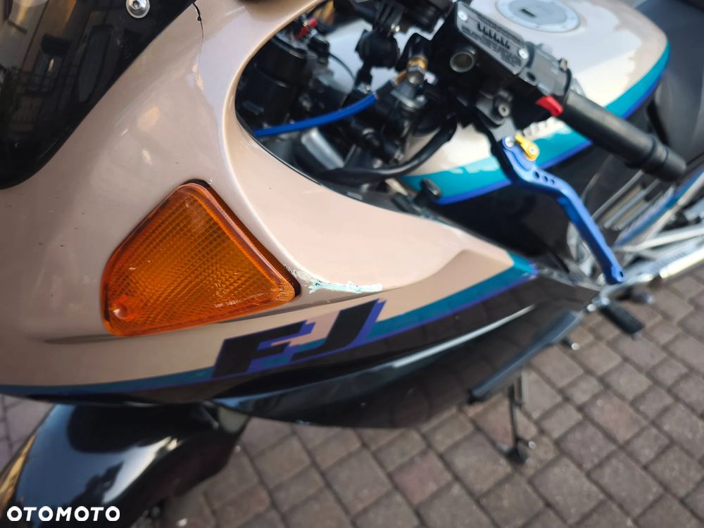 Yamaha FJ - 6