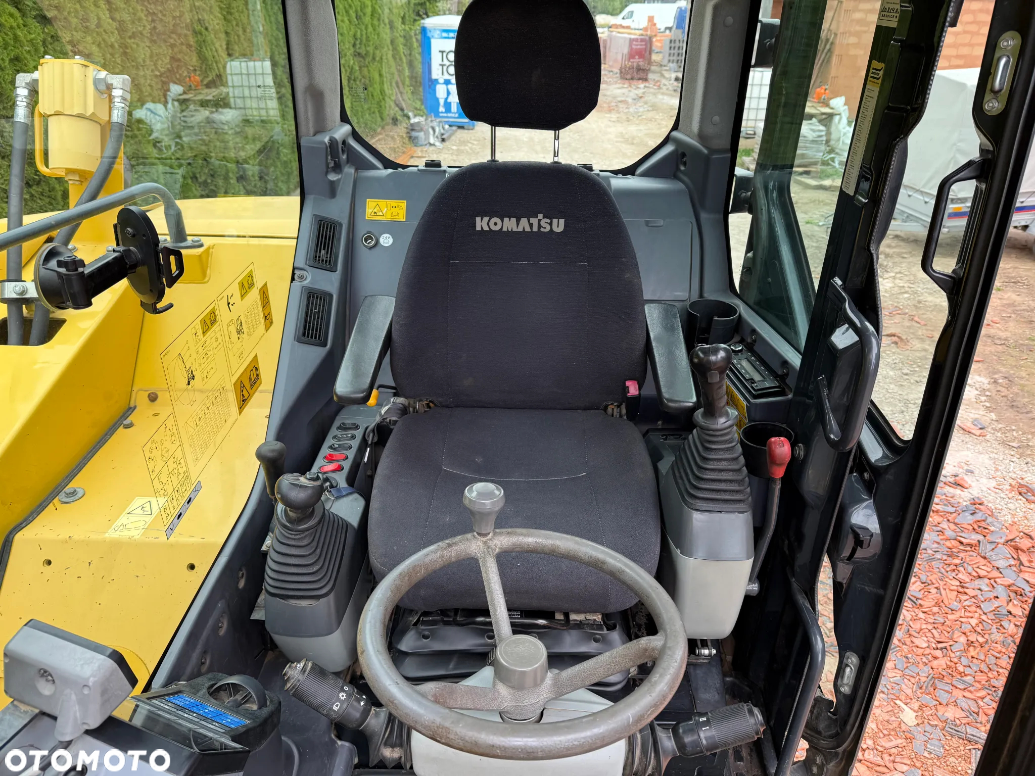 Komatsu PW 98MR-8 - 16