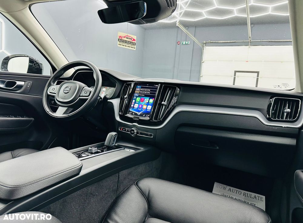 Volvo XC 60 B4 MHEV AT8 FWD Momentum Pro - 23