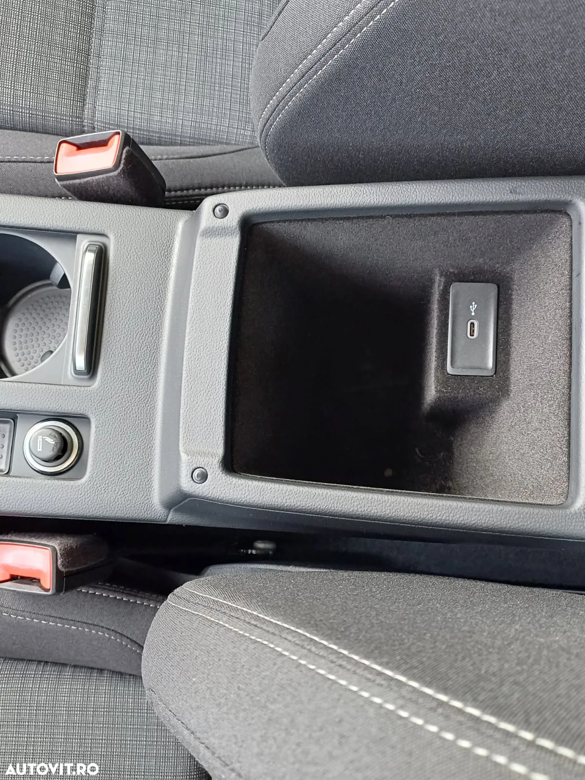 Volkswagen Passat 2.0 TDI DSG Comfortline - 20